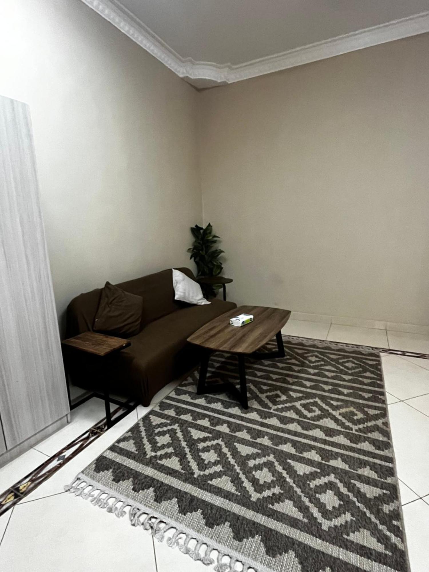 Apartment الدار الجميلة دار هند تبعد عن الحرم 12 دقيقة *